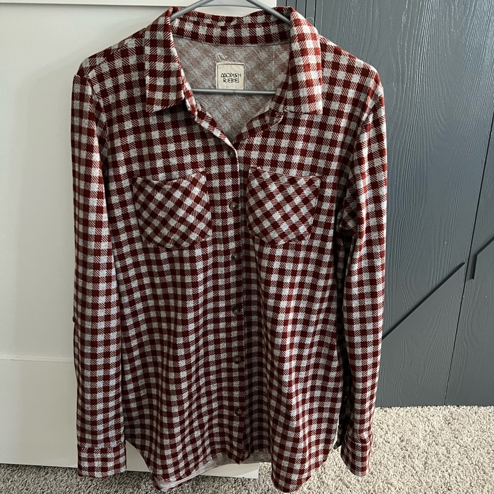 The Buckle Modish Rebel Checkered Button Shirt Large